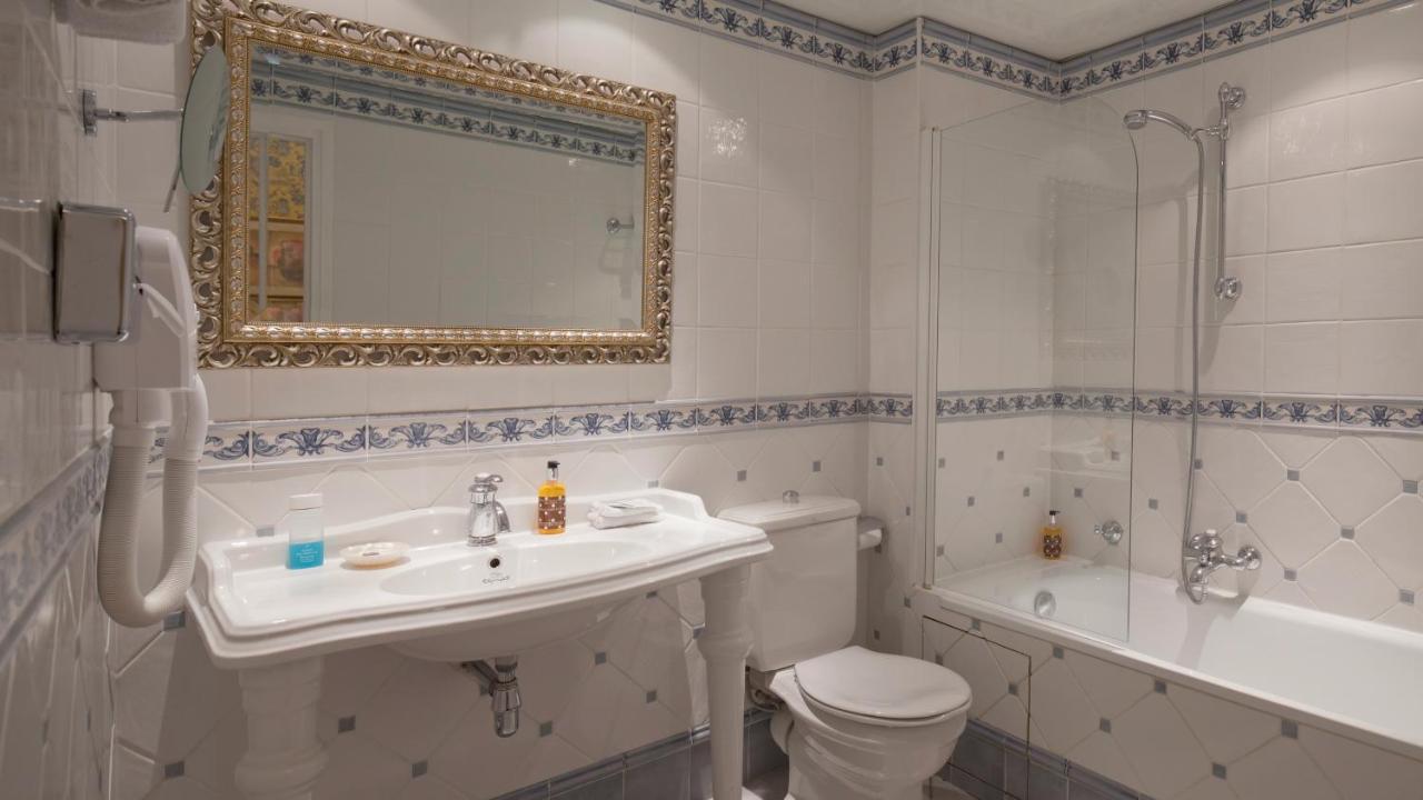 פריז Hotel Beaubourg מראה חיצוני תמונה